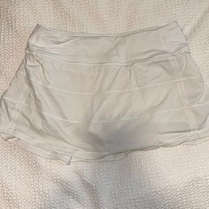 Lululemon White Tennis Skirt Size 4- Pace Rival Mid Rise Skirt